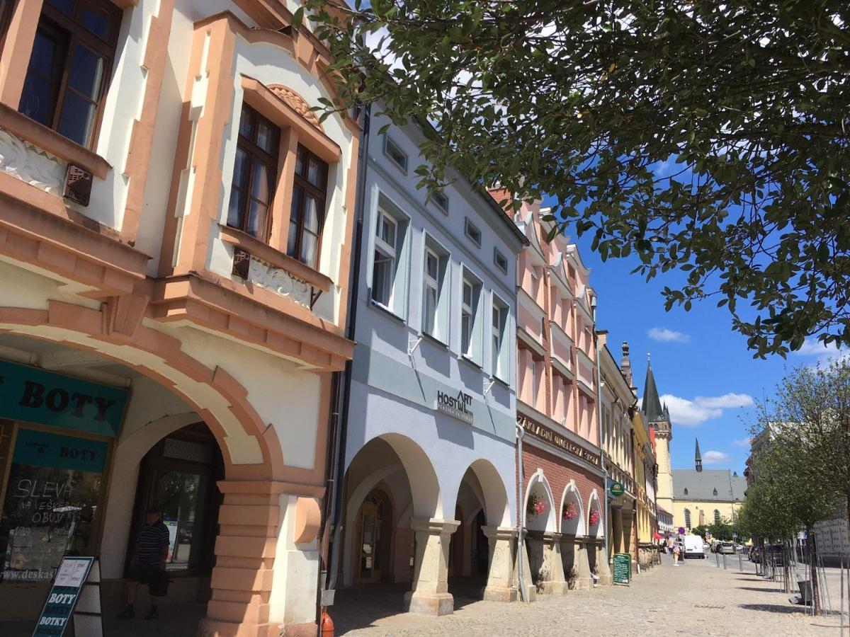 Art Hostel & Apartments Dvůr Králové nad Labem 外观 照片